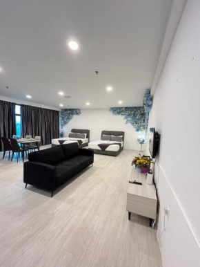 Ezzyhome Puteri Square